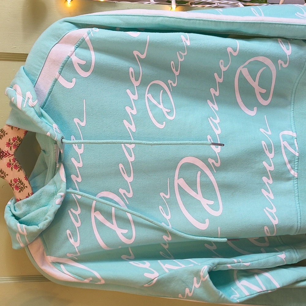 Women's No Boundaries Dreamer Tiffany Blue White Cropped Hoodie L